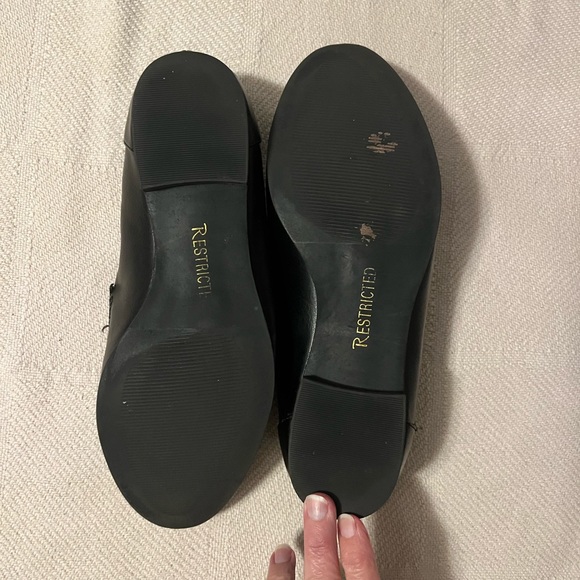 Restricted leopard print loafers size 7 - Picture 2 of 5